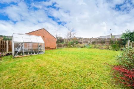 5 bedroom Detached house for sale in Mallard Way, Leeds, LS27