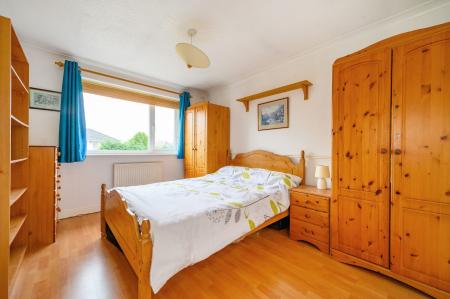 5 bedroom Detached house for sale in Mallard Way, Leeds, LS27