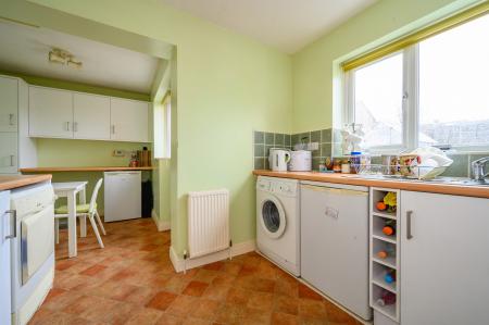 5 bedroom Detached house for sale in Mallard Way, Leeds, LS27