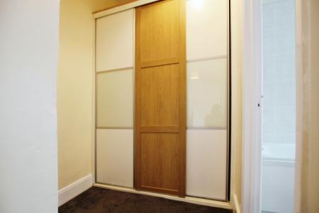 2 bedroom Terraced House to let in Howley Park Terrace, Morley, LS27