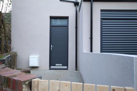 2 bedroom Apartment to let in King Street, Morley, LS27