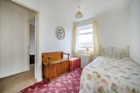 2 bedroom Semi-detached bungalow for sale in Croft House Grove, Leeds, LS27