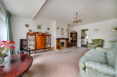 2 bedroom Semi-detached bungalow for sale in Croft House Grove, Leeds, LS27