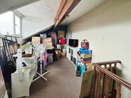 2 bedroom Terraced House for sale in Longroyd Street, Beeston, Leeds, LS11