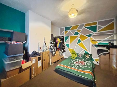 2 bedroom Terraced House for sale in Longroyd Street, Beeston, Leeds, LS11