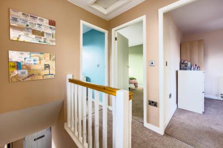 3 bedroom Semi-detached house for sale in Harthill, Leeds, LS27