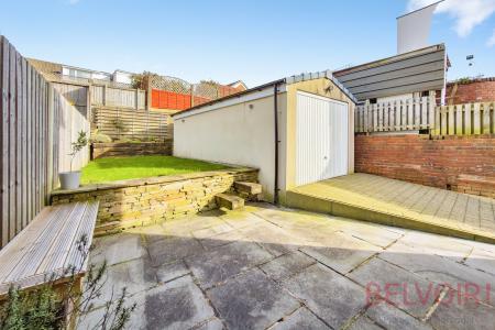 3 bedroom Semi-detached house for sale in Harthill, Leeds, LS27