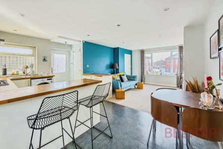 3 bedroom Semi-detached house for sale in Harthill, Leeds, LS27