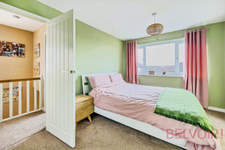 3 bedroom Semi-detached house for sale in Harthill, Leeds, LS27