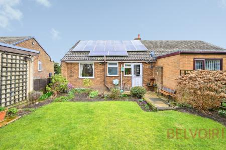 2 bedroom Bungalow for sale in Croft house grove, Morley, LS27