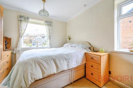 2 bedroom Bungalow for sale in Croft house grove, Morley, LS27