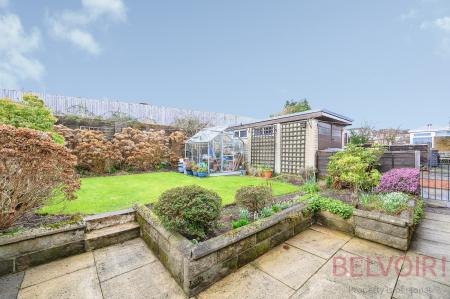 2 bedroom Bungalow for sale in Croft house grove, Morley, LS27