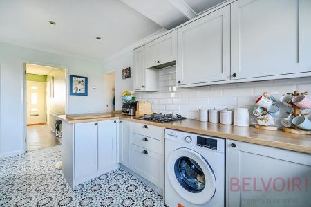 3 bedroom Semi-detached house for sale in The Close, Wakefield, WF3