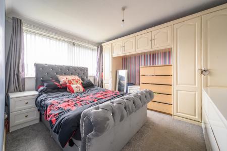 3 bedroom Semi-detached house for sale in Walton Drive, Bradford, BD11