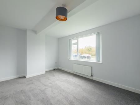 2 bedroom Ground floor flat to let in Millshaw Road, Leeds, LS11