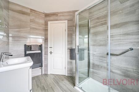 3 bedroom Bungalow for sale in Croft House Way, Morley, LS27