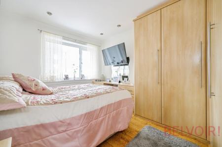 3 bedroom Bungalow for sale in Croft House Way, Morley, LS27