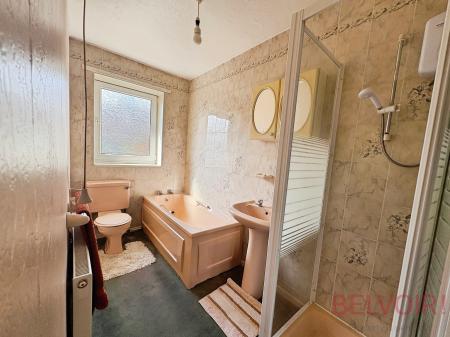 2 bedroom Semi-detached bungalow for sale in Croft House Drive, Morley, LS27