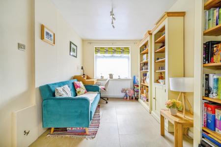 2 bedroom Town house for sale in Rooms Fold, Morley, LS27