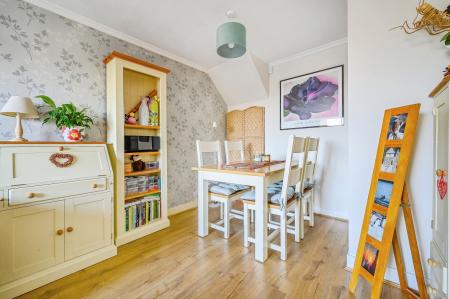 2 bedroom Town house for sale in Rooms Fold, Morley, LS27