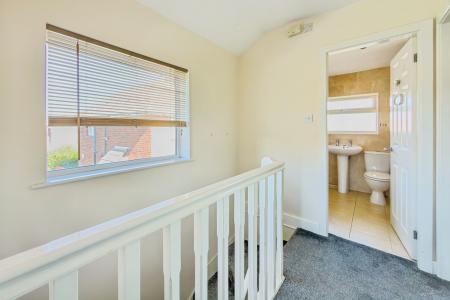 3 bedroom Semi-detached house to let in Cardinal Avenue, Morley, LS11