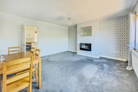 3 bedroom Semi-detached house to let in Cardinal Avenue, Morley, LS11