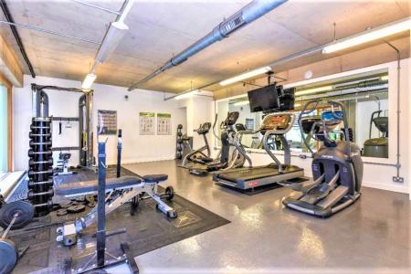 2 bedroom Apartment to let in Beeston Road, Beeston, Leeds, LS11