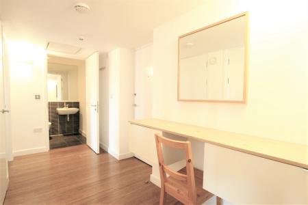 2 bedroom Apartment to let in Beeston Road, Beeston, Leeds, LS11