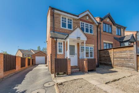 Stonechat Rise, Morley, LS27