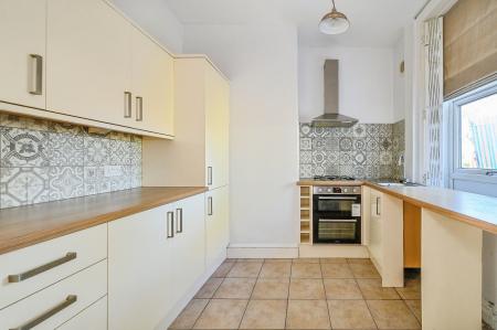 3 bedroom Terraced House for sale in Ashfield Road, Morley, LS27