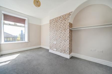 3 bedroom Terraced House for sale in Ashfield Road, Morley, LS27