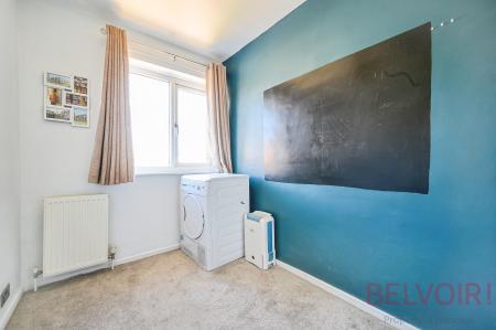 3 bedroom Semi-detached house for sale in Syke Gardens, Wakefield, WF3