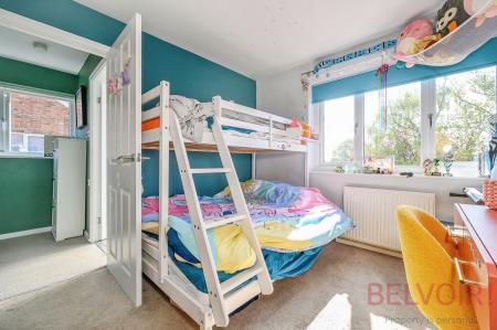 3 bedroom Semi-detached house for sale in Syke Gardens, Wakefield, WF3