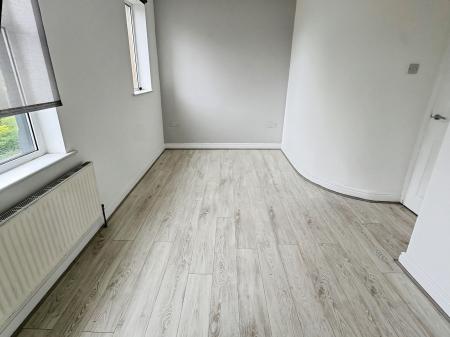 2 bedroom Terraced House to let in King Street, Morley, LS27