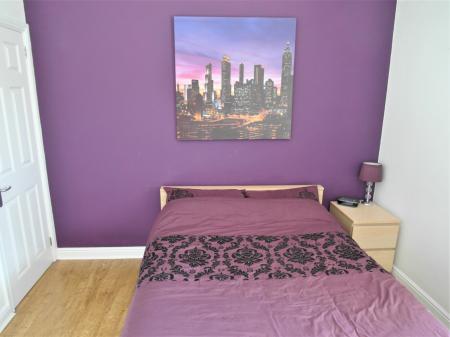 2 bedroom Terraced House to let in New Bank Street, Morley, LS27