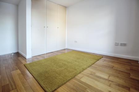 2 bedroom Flat to let in 108a Queen Street, Morley, LS27