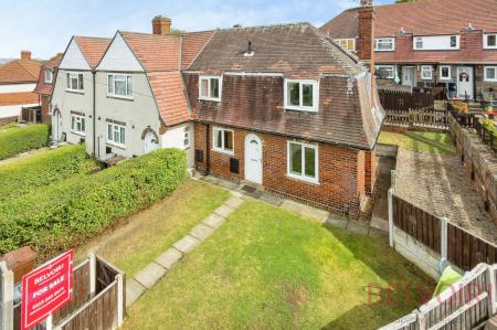 Hepworth Avenue, Churwell, LS27
