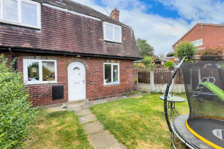 2 bedroom Terraced House for sale in Hepworth Avenue, Churwell, LS27