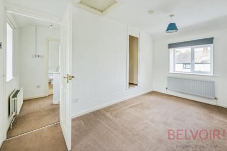 2 bedroom Terraced House for sale in Hepworth Avenue, Churwell, LS27