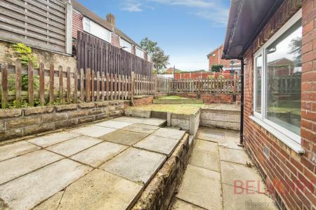 2 bedroom Terraced House for sale in Hepworth Avenue, Churwell, LS27