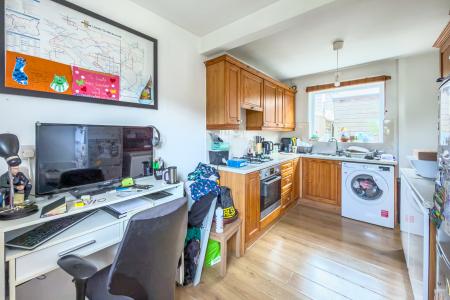 2 bedroom Terraced House for sale in Hepworth Avenue, Churwell, LS27