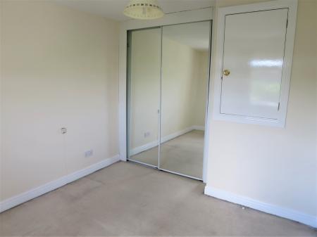 1 bedroom Town house to let in Falcon Mews, Morley, LS27