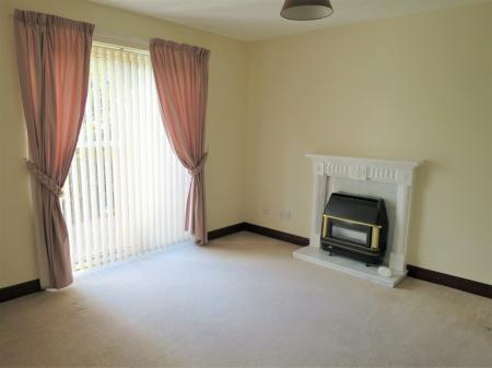 1 bedroom Town house to let in Falcon Mews, Morley, LS27