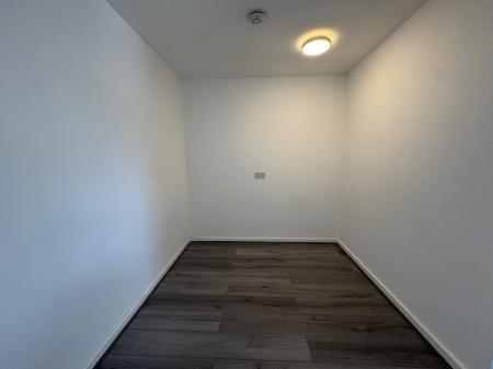 1 bedroom Studio flat to let in Chalner Close, Morley, LS27