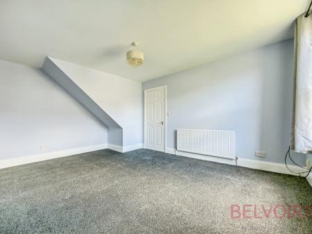 2 bedroom Terraced House to let in Fountain Street, Morley, LS27