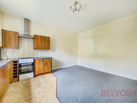 2 bedroom Terraced House to let in Fountain Street, Morley, LS27