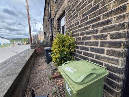 2 bedroom Terraced House for sale in Union Road, Liversedge, WF15