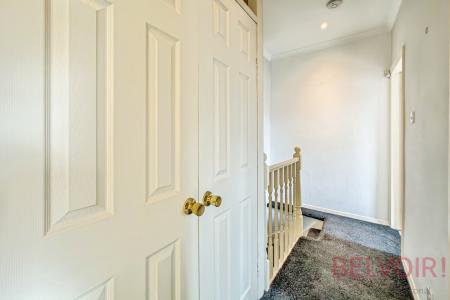 2 bedroom Terraced House for sale in King Street, Morley, LS27