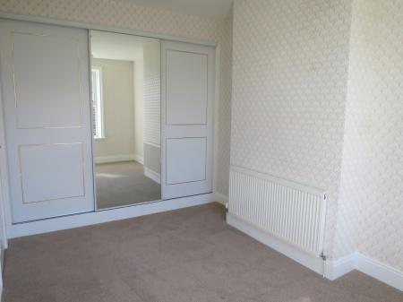 3 bedroom Terraced House to let in Cardigan Avenue, Morley, LS27