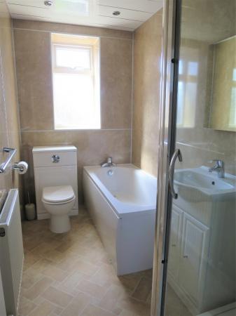 3 bedroom Terraced House to let in Cardigan Avenue, Morley, LS27